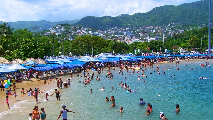 Playa Caleta en Acapulco, Playas de Acapulco