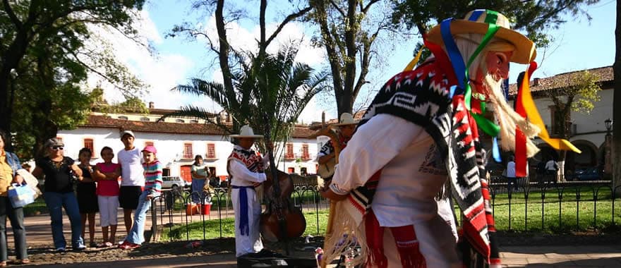 Danza de los Viejitos, Michoacán